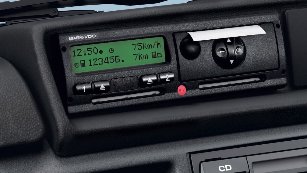 Ford Transit fülkés alvázak - Digitális tachográf