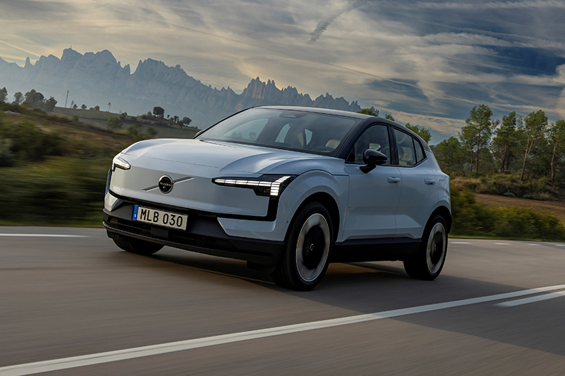 Volvo EX30 Single Extended Range Plus RWD